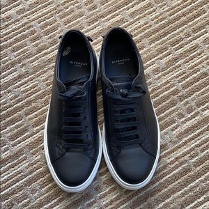 Black givenchy urban sneakers